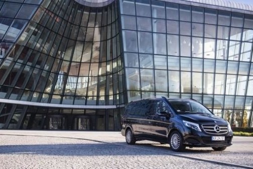a car parked on the side of a building